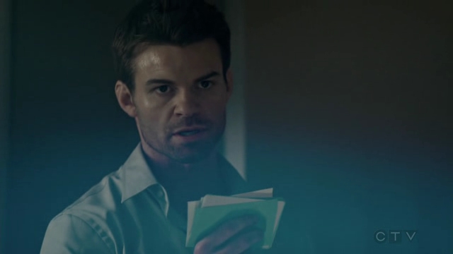 VampireDiariesWorld-dot-org_SavingHope2x07-1815.jpg