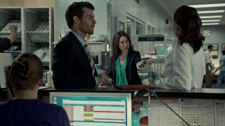 VampireDiariesWorld-dot-org_SavingHope2x09-0822.jpg