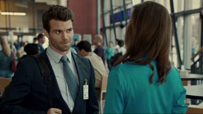 VampireDiariesWorld-dot-org_SavingHope2x11-0181.jpg
