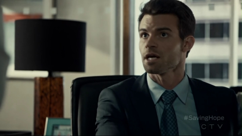 VampireDiariesWorld-dot-org_SavingHope2x11-0375.jpg