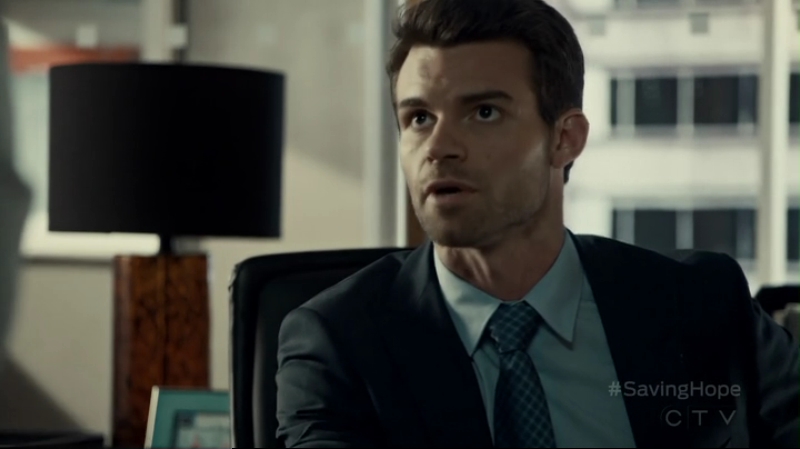 VampireDiariesWorld-dot-org_SavingHope2x11-0376.jpg