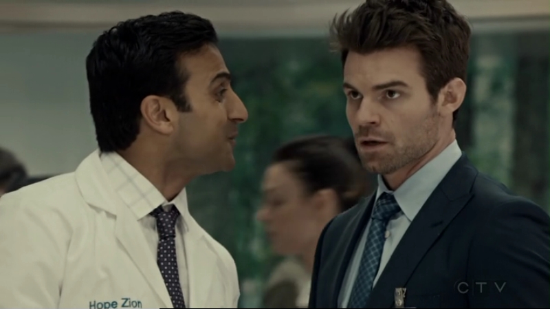 VampireDiariesWorld-dot-org_SavingHope2x11-0649.jpg