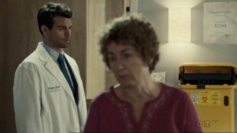 VampireDiariesWorld-dot-org_SavingHope2x11-1788.jpg