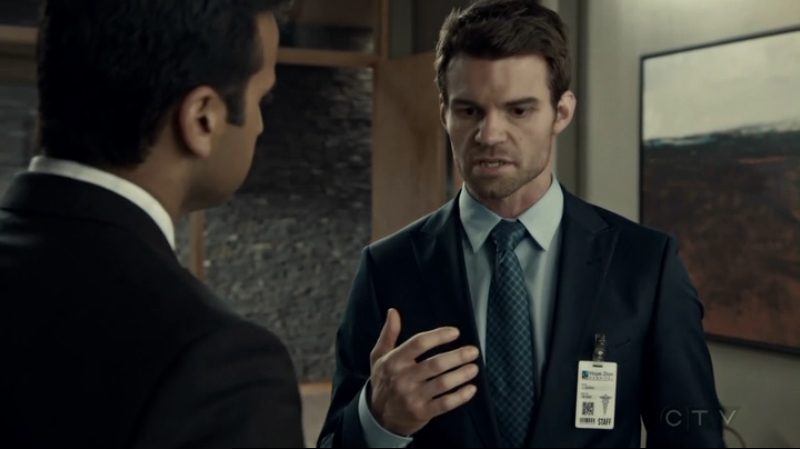 VampireDiariesWorld-dot-org_SavingHope2x11-1913.jpg