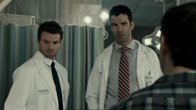 VampireDiariesWorld-dot-org_SavingHope2x12-0458.jpg