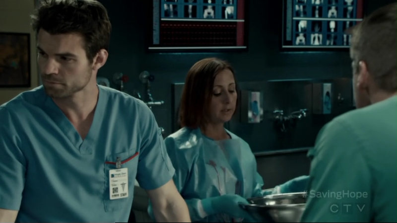 VampireDiariesWorld-dot-org_SavingHope2x12-0751.jpg