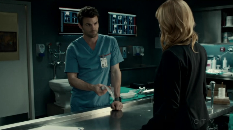 VampireDiariesWorld-dot-org_SavingHope2x12-0965.jpg