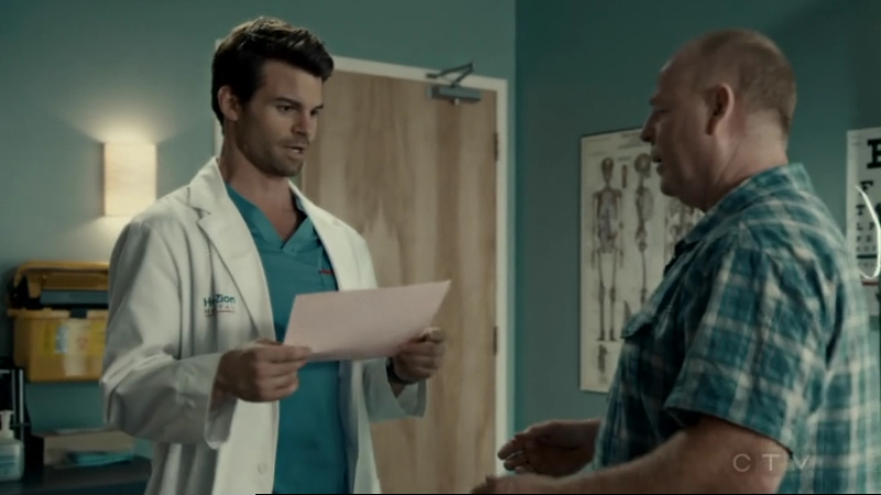 VampireDiariesWorld-dot-org_SavingHope2x12-1358.jpg