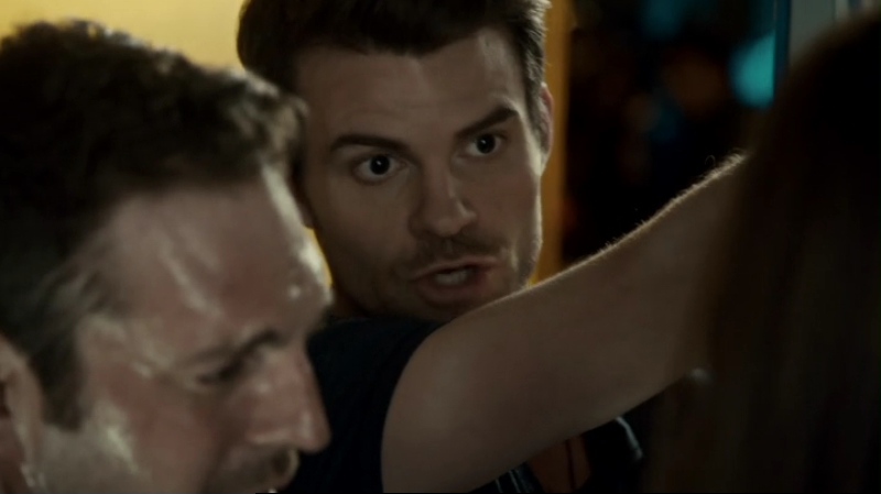 VampireDiariesWorld-dot-org_SavingHope2x13-0060.jpg