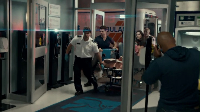 VampireDiariesWorld-dot-org_SavingHope2x13-0070.jpg