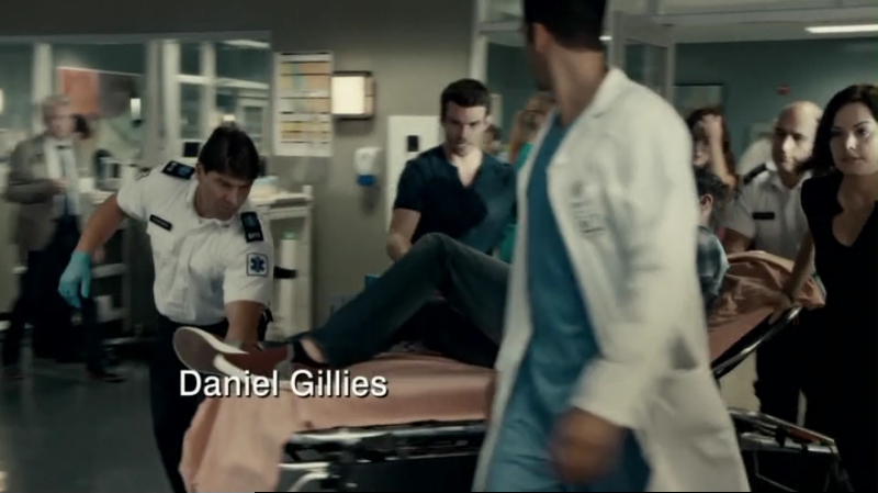 VampireDiariesWorld-dot-org_SavingHope2x13-0080.jpg