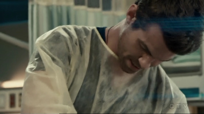 VampireDiariesWorld-dot-org_SavingHope2x13-0264.jpg