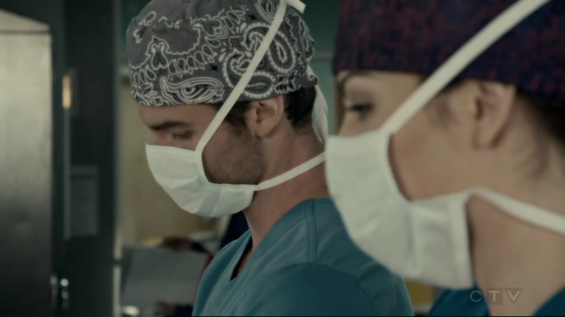 VampireDiariesWorld-dot-org_SavingHope2x13-0862.jpg