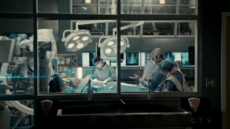 VampireDiariesWorld-dot-org_SavingHope2x13-1163.jpg