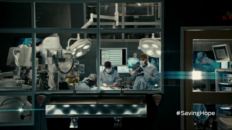 VampireDiariesWorld-dot-org_SavingHope2x13-1240.jpg