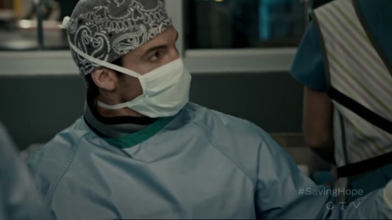 VampireDiariesWorld-dot-org_SavingHope2x13-1283.jpg