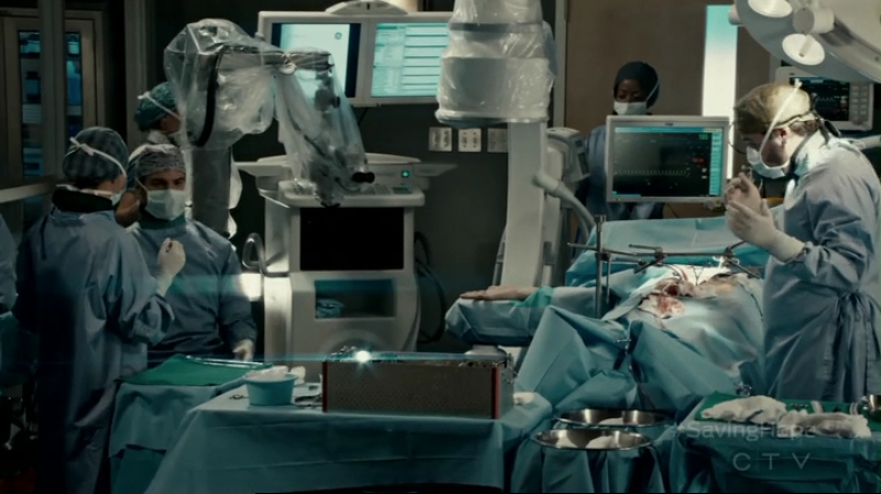 VampireDiariesWorld-dot-org_SavingHope2x13-1288.jpg