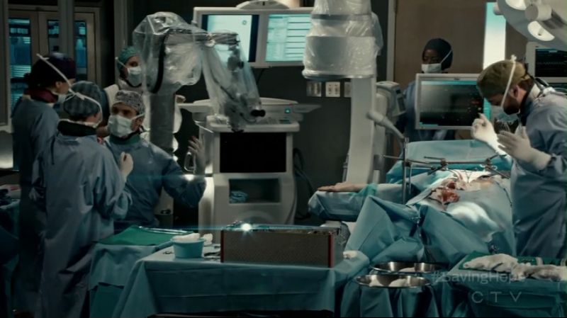 VampireDiariesWorld-dot-org_SavingHope2x13-1289.jpg