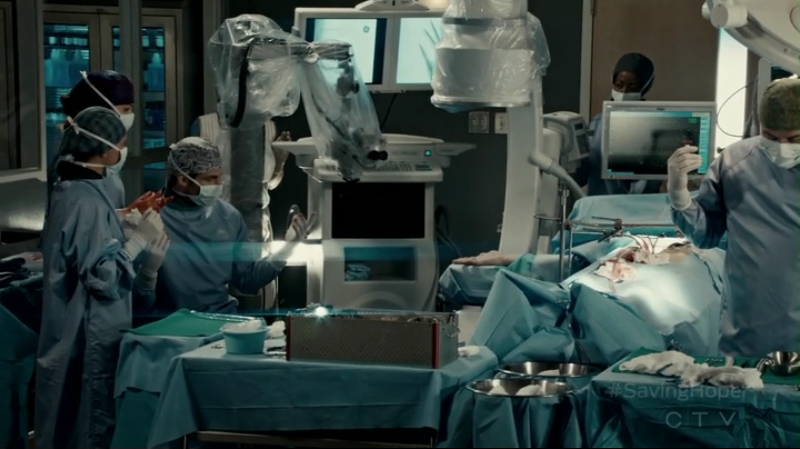 VampireDiariesWorld-dot-org_SavingHope2x13-1292.jpg