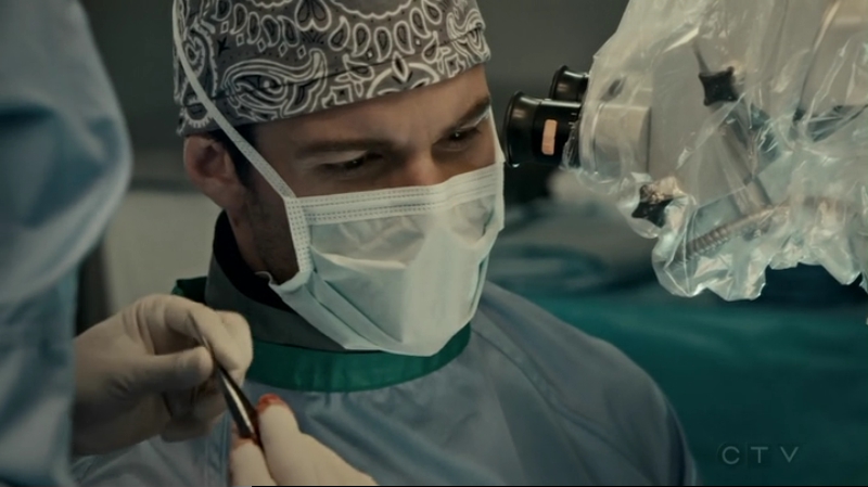 VampireDiariesWorld-dot-org_SavingHope2x13-1649.jpg
