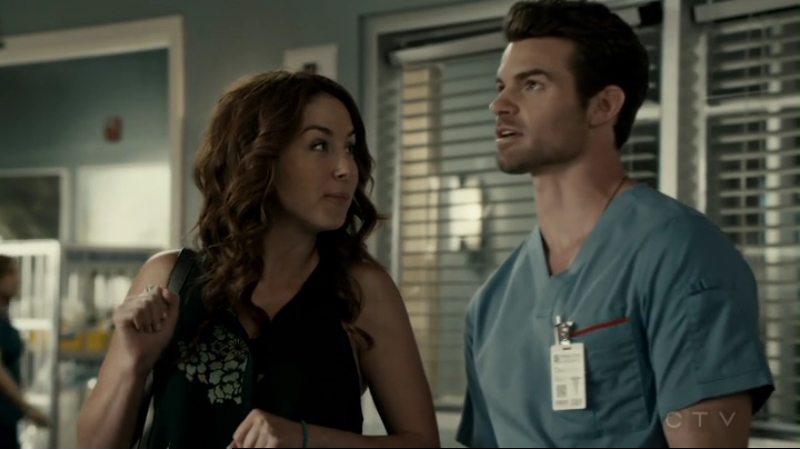VampireDiariesWorld-dot-org_SavingHope2x13-2332.jpg