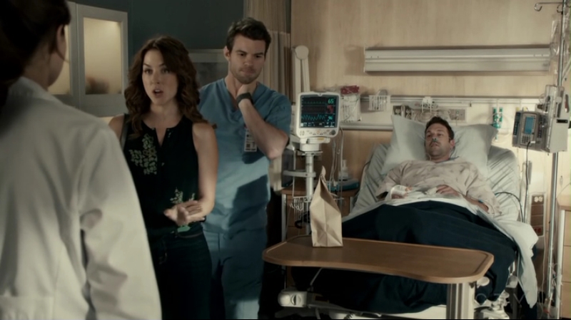 VampireDiariesWorld-dot-org_SavingHope2x13-2342.jpg