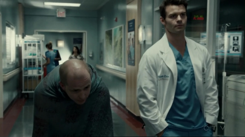 VampireDiariesWorld-dot-org_SavingHope2x15-0577.jpg