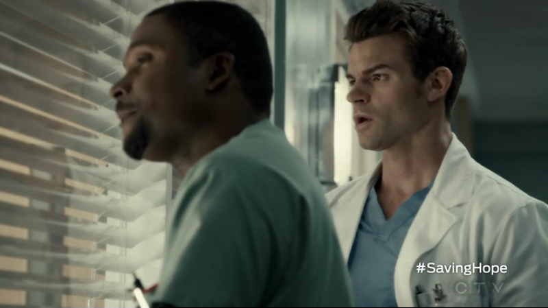 VampireDiariesWorld-dot-org_SavingHope2x15-1358.jpg