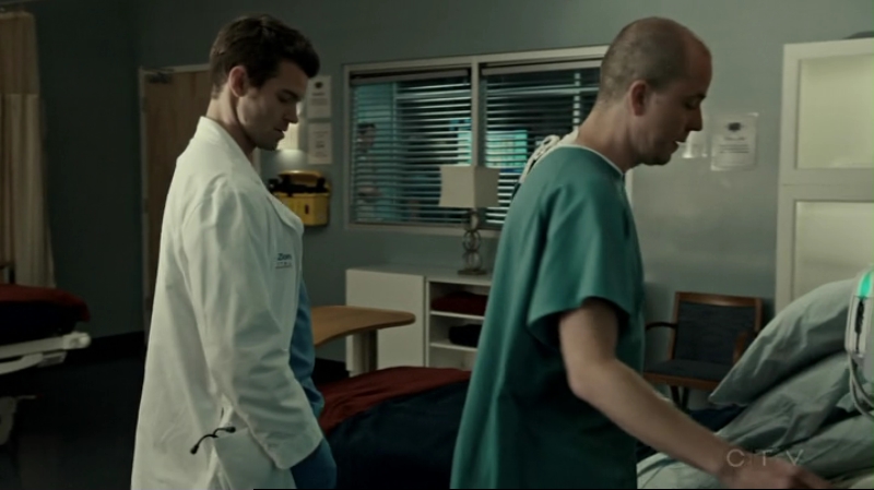 VampireDiariesWorld-dot-org_SavingHope2x15-1844.jpg