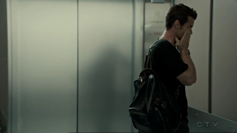 VampireDiariesWorld-dot-org_SavingHope2x15-2419.jpg