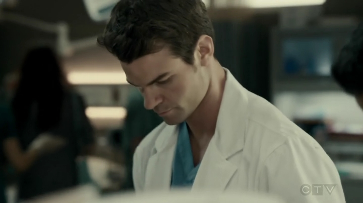 VampireDiariesWorld-dot-org_SavingHope2x16-0393.jpg