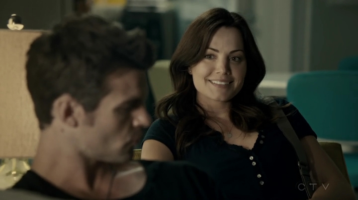 VampireDiariesWorld-dot-org_SavingHope2x16-2444.jpg