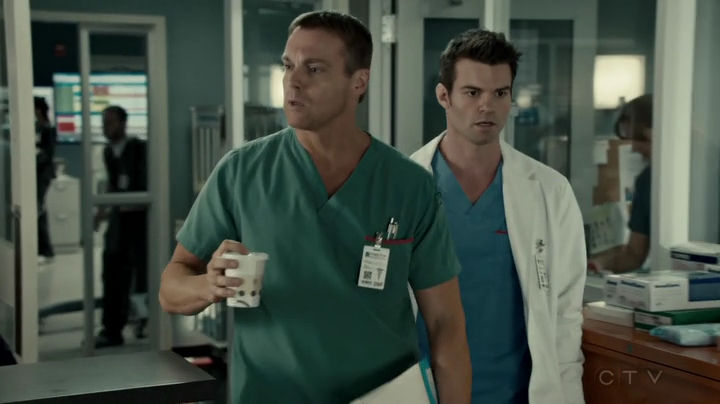 VampireDiariesWorld-dot-org_SavingHope2x17-0490.jpg