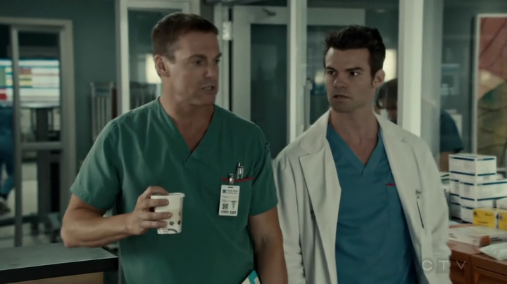 VampireDiariesWorld-dot-org_SavingHope2x17-0491.jpg