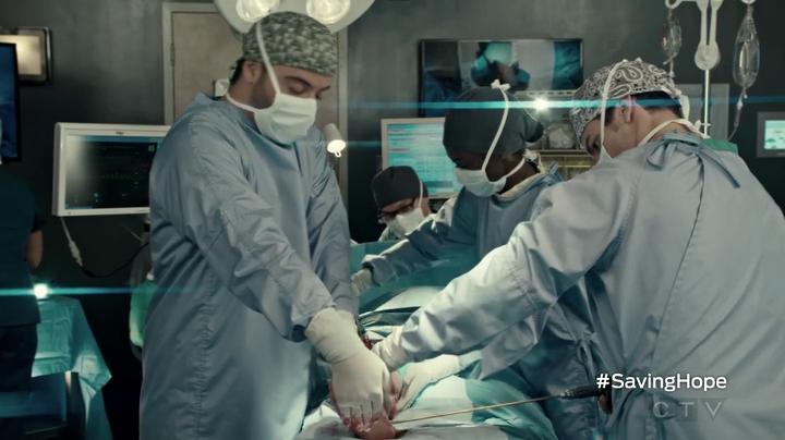 VampireDiariesWorld-dot-org_SavingHope2x18-0819.jpg