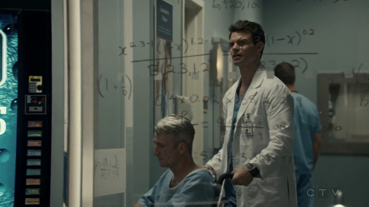 VampireDiariesWorld-dot-org_SavingHope2x18-1768.jpg