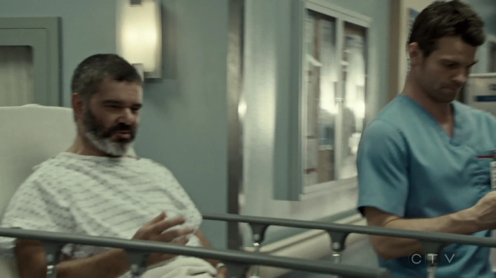 VampireDiariesWorld-dot-org_SavingHope3x02-1902.jpg