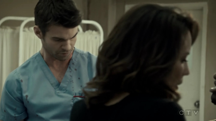 VampireDiariesWorld-dot-org_SavingHope3x04-1052.jpg
