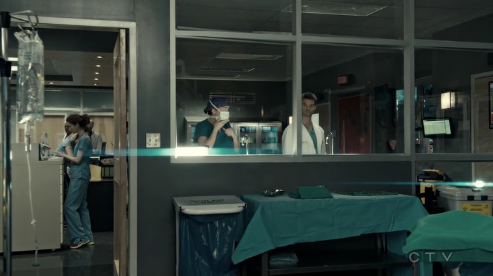 VampireDiariesWorld-dot-org_SavingHope3x05-1509.jpg