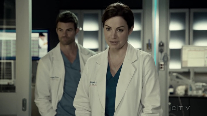 VampireDiariesWorld-dot-org_SavingHope3x05-2155.jpg