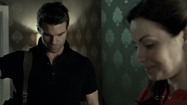 VampireDiariesWorld-dot-org_SavingHope3x05-2368.jpg