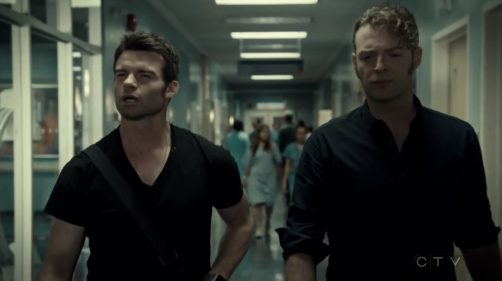 VampireDiariesWorld-dot-org_SavingHope3x06-2212.jpg
