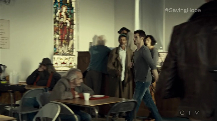 VampireDiariesWorld_dot_nl-SavingHope3x08-371.jpg