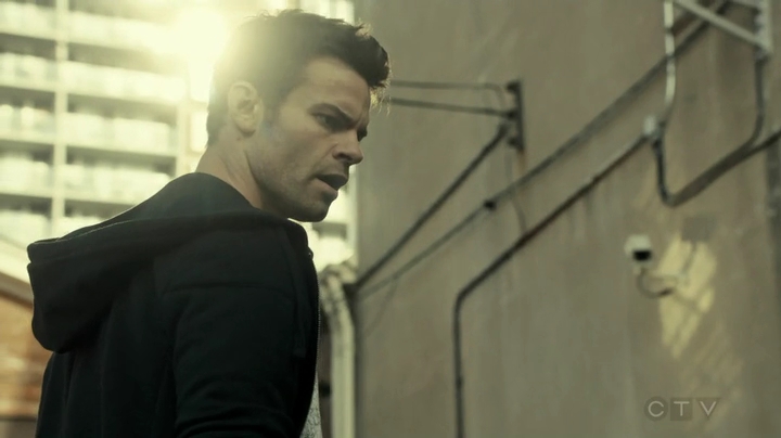 VampireDiariesWorld_dot_nl-SavingHope3x10-1875.jpg VampireDiariesWorld_dot_nl-SavingHope3x10-1875.jpg