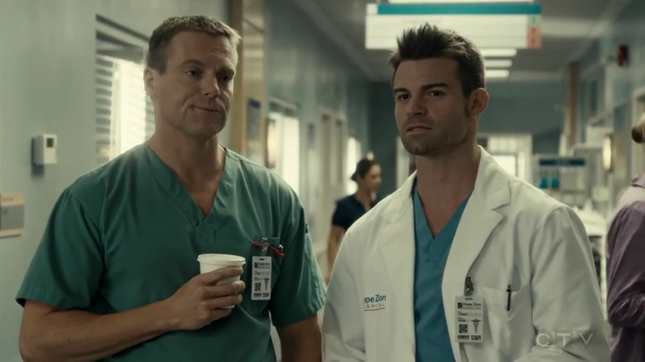 VampireDiariesWorld_dot_nl-SavingHope3x12-360.jpg
