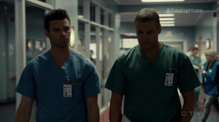 VampireDiariesWorld_dot_nl-SavingHope3x13-394.jpg