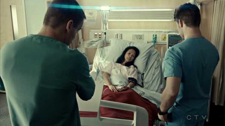 VampireDiariesWorld_dot_nl-SavingHope3x13-734.jpg