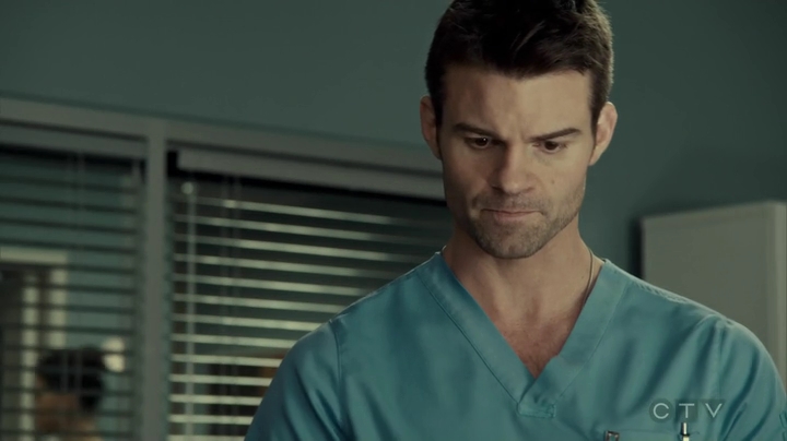 VampireDiariesWorld_dot_nl-SavingHope3x13-753.jpg