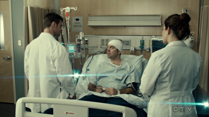 VampireDiariesWorld_dot_nl-SavingHope3x15-1895.jpg