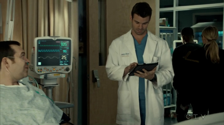 VampireDiariesWorld_dot_nl-SavingHope3x15-540.jpg